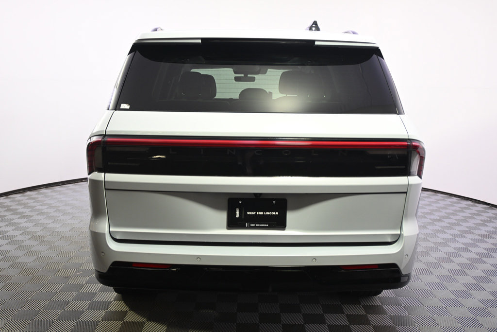 New 2026 Lincoln Navigator Reserve AWD/4WD image 5