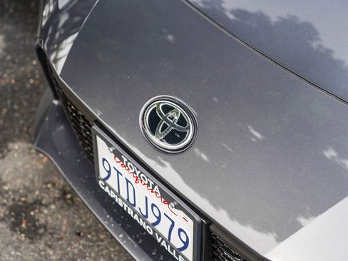 Used 2025 Toyota GR86 Premium w/ ALL Weather Mat Package (TMS) image 3