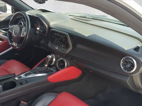 Used 2018 Chevrolet Camaro SS RWD image 20