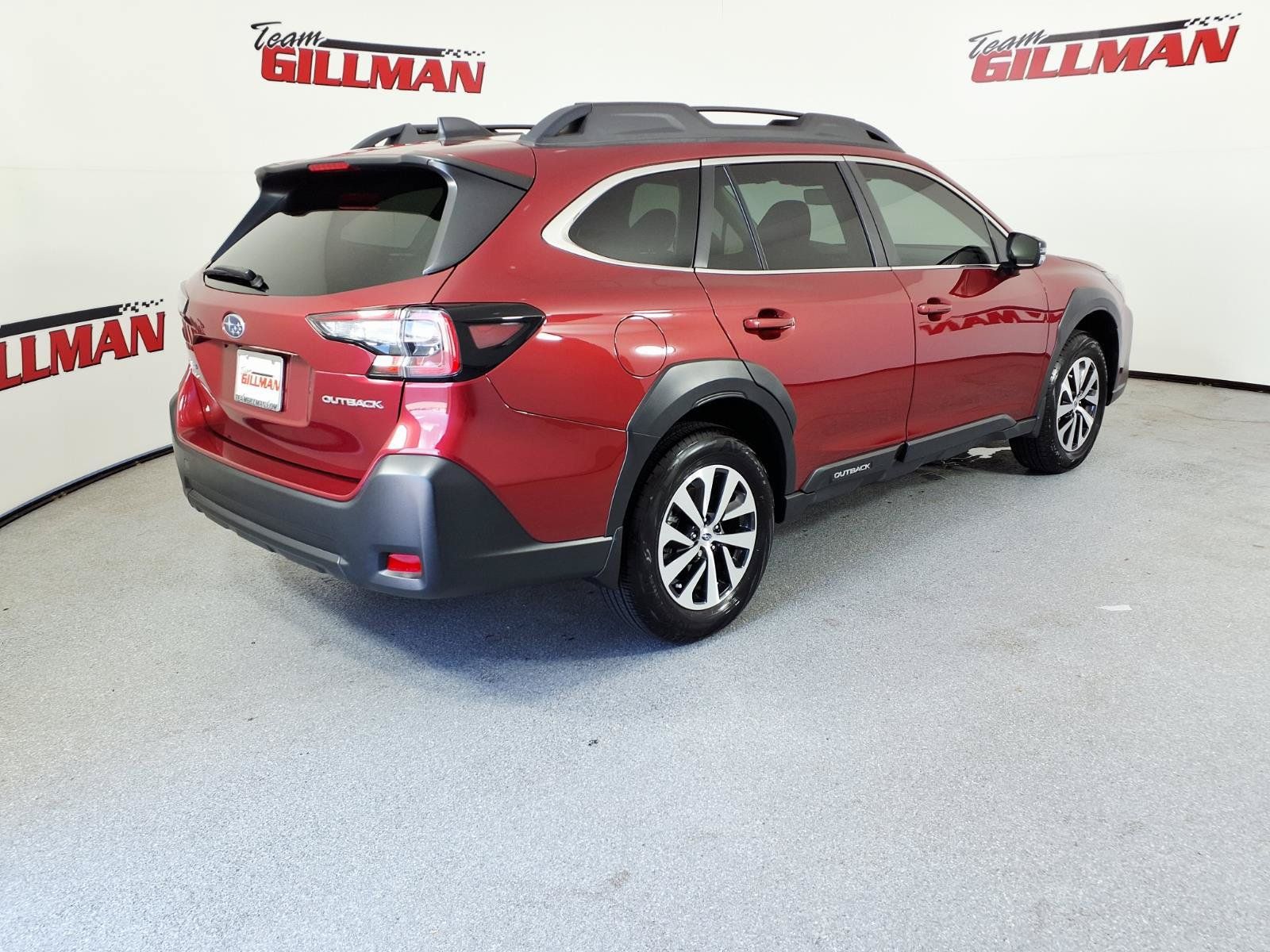 Used 2025 Subaru Outback Premium AWD/4WD image 3
