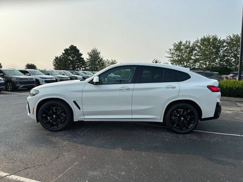 Used 2025 BMW X4 xDrive30i w/ Premium Package AWD/4WD image 4