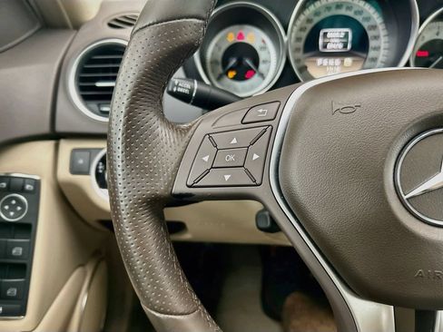 Used 2012 Mercedes-Benz C 250 Sedan image 13