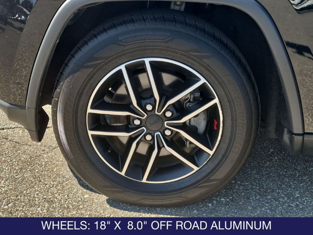 Used 2019 Jeep Grand Cherokee Trailhawk AWD/4WD image 25