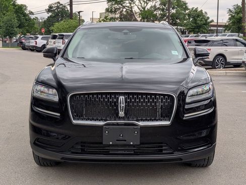 Used 2023 Lincoln Nautilus Reserve w/ Monochromatic Package image 8