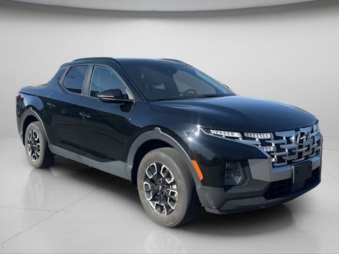 Used 2023 Hyundai Santa Cruz SEL Premium w/ Cargo Package AWD/4WD image 2