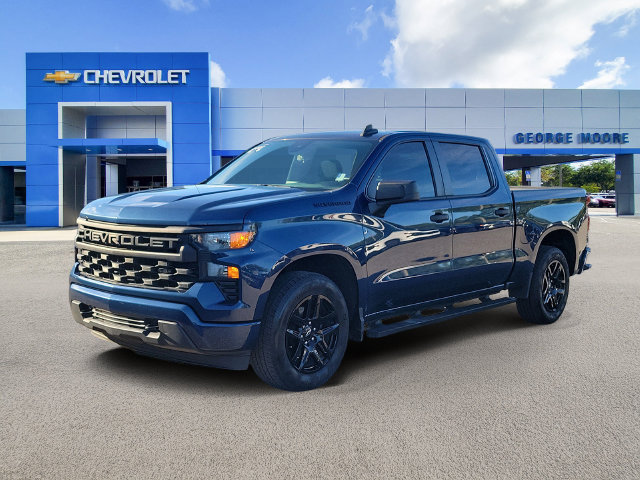 Certified 2022 Chevrolet Silverado 1500 Custom w/ LPO, Dark Essentials Package RWD image 2