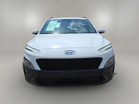Used 2022 Hyundai Kona SEL w/ Convenience Package FWD image 4