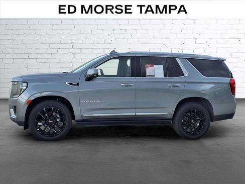 Used 2022 GMC Yukon Denali AWD/4WD image 2