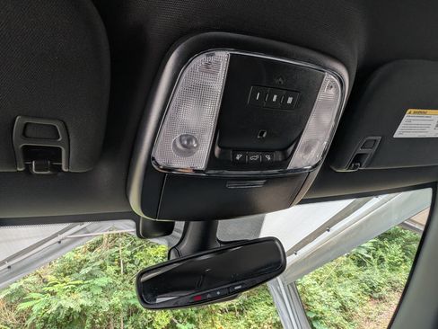 Used 2019 Jeep Grand Cherokee Limited AWD/4WD image 30