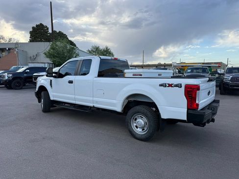 Used 2018 Ford F250 XL w/ Power Equipment Group AWD/4WD image 4