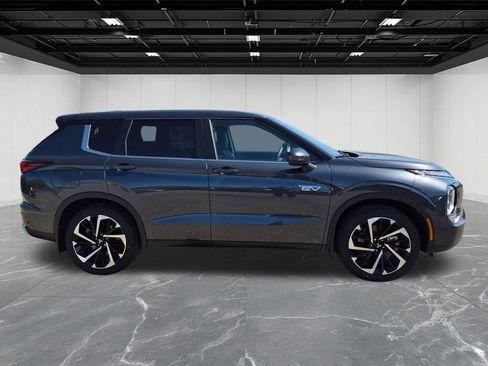 New 2025 Mitsubishi Outlander SE AWD/4WD image 6