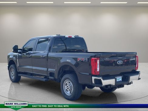 Used 2024 Ford F350 XL AWD/4WD image 7