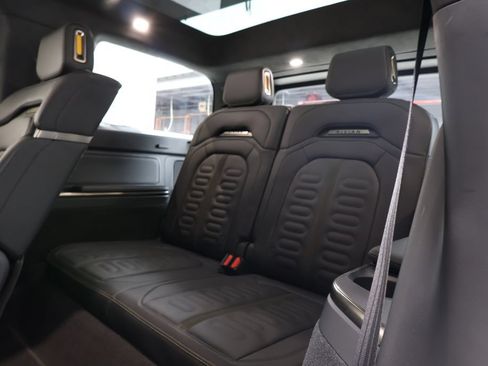 Used 2022 Rivian R1S Launch Edition AWD/4WD image 22
