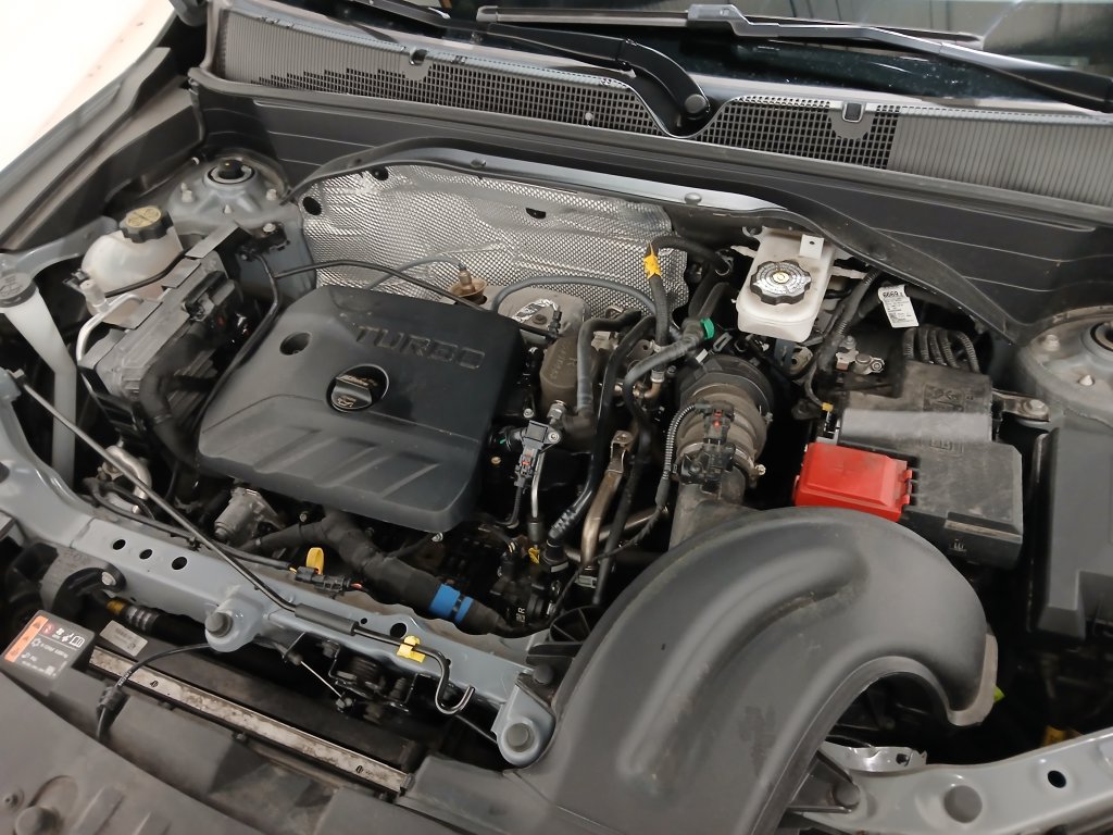 Used 2025 Chevrolet TrailBlazer LT AWD/4WD image 32