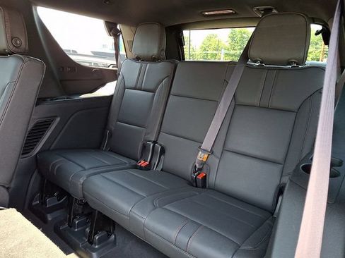 Used 2022 Chevrolet Tahoe RST AWD/4WD image 11