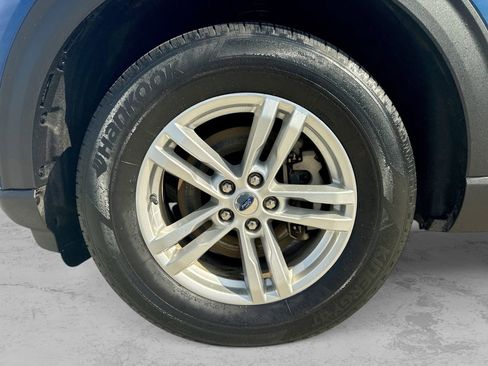 Used 2022 Ford Explorer XLT w/ Class IV Trailer Tow Package AWD/4WD image 16