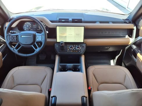 New 2026 Land Rover Defender 130 X-Dynamic SE AWD/4WD image 9