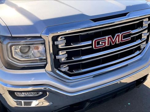 Used 2018 GMC Sierra 1500 SLT w/ SLT Premium Package image 29