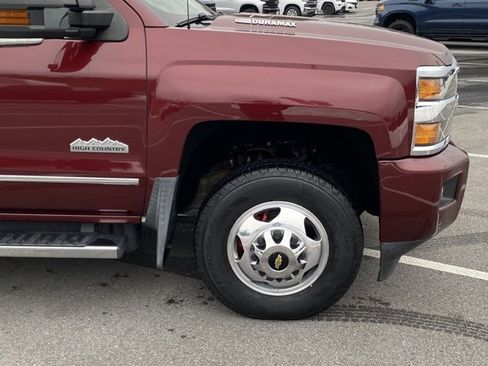 Used 2016 Chevrolet Silverado 3500 High Country w/ Duramax Plus Package image 10