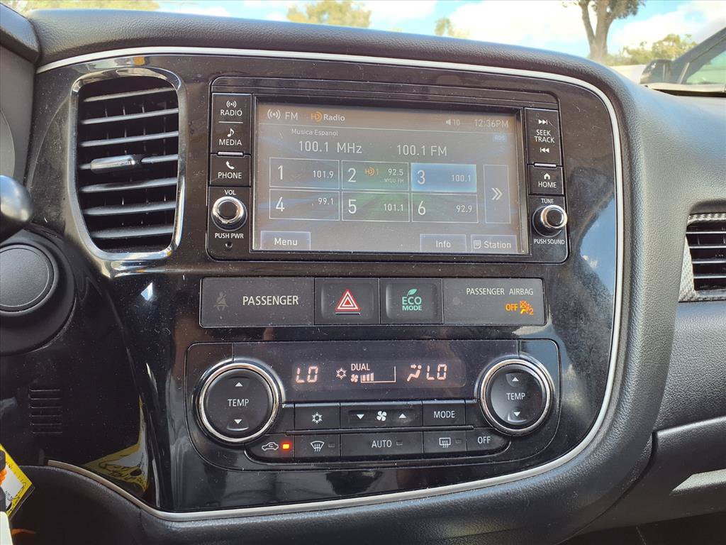Used 2018 Mitsubishi Outlander ES FWD image 15