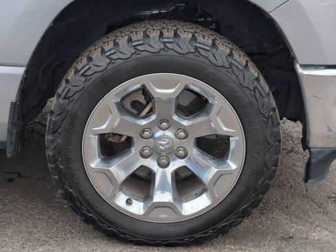 Used 2020 RAM 1500 Big Horn AWD/4WD image 9