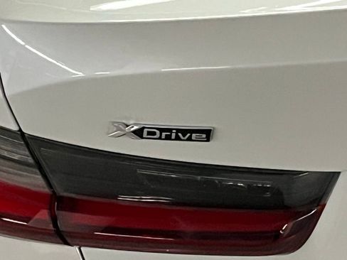 Used 2022 BMW 330i xDrive Sedan w/ Premium Package 2 image 40