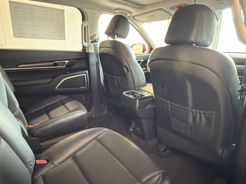 Used 2023 Kia Telluride S w/ S Sunroof Package FWD image 33