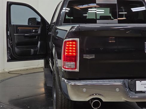 Used 2017 RAM 1500 Laramie w/ Convenience Group image 31