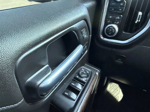 Used 2021 GMC Sierra 1500 Denali w/ Denali Ultimate Package AWD/4WD image 24