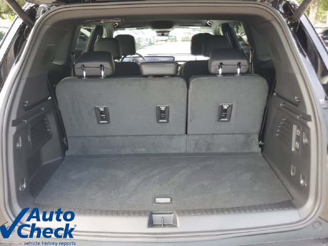 Used 2026 Buick Enclave Preferred w/ Power Package FWD image 9