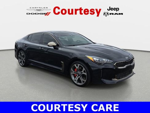 Used 2021 Kia Stinger GT2 AWD/4WD image 1