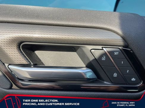 Used 2025 GMC Sierra 1500 AT4 w/ AT4 Premium Package AWD/4WD image 12