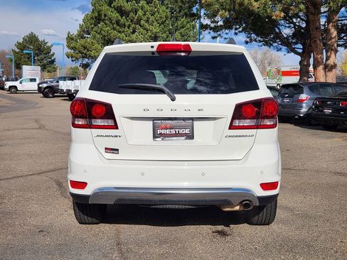 Used 2017 Dodge Journey Crossroad FWD image 11