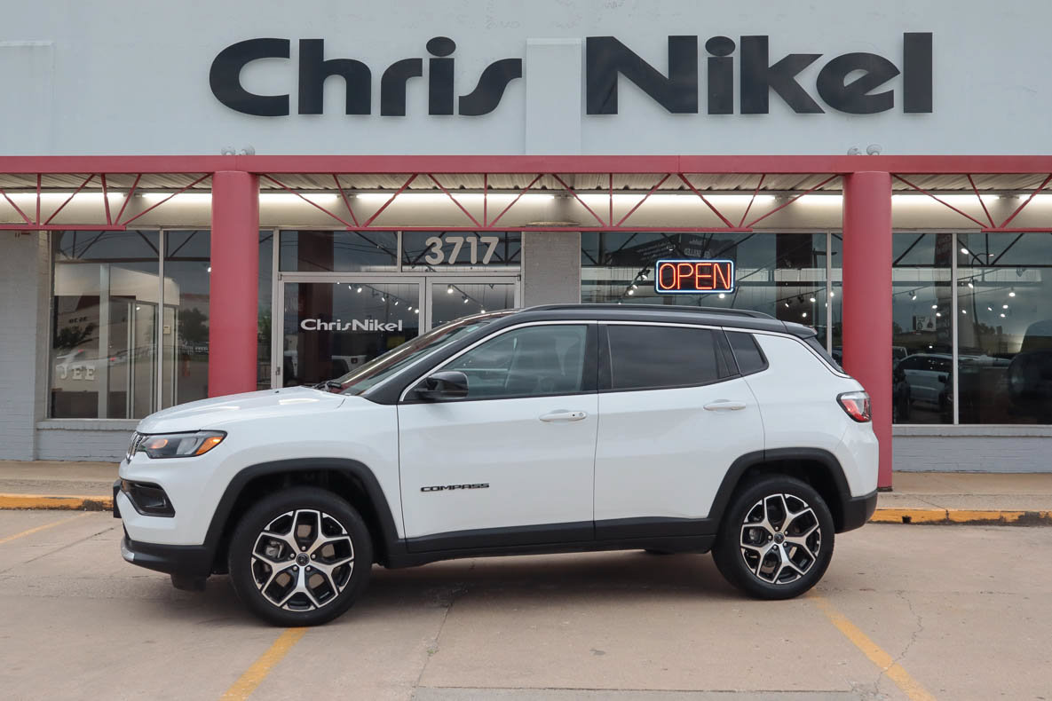 Used 2025 Jeep Compass Limited AWD/4WD image 1