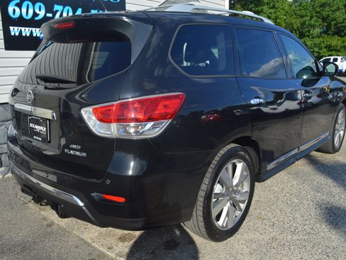 Used 2015 Nissan Pathfinder Platinum AWD/4WD image 5