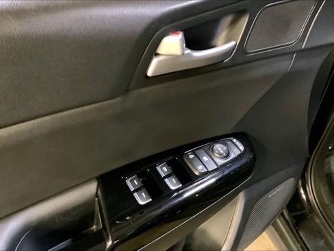 Used 2020 Kia Sportage EX w/ EX Technology Package AWD/4WD image 36