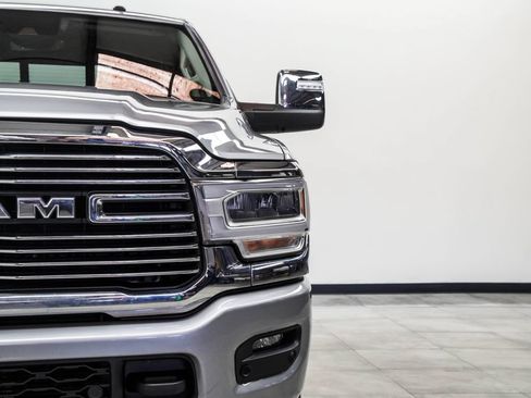 Used 2024 RAM 2500 Laramie w/ Safety Group AWD/4WD image 4