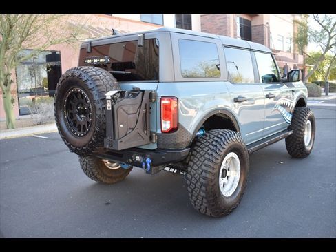 Used 2021 Ford Bronco Black Diamond image 7