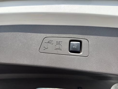 Used 2022 Lincoln Corsair AWD w/ Premium Package image 34