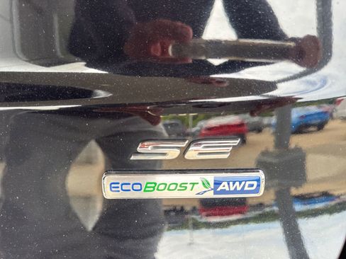Used 2020 Ford Fusion SE AWD/4WD image 15