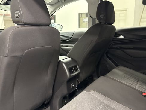 Used 2023 Chevrolet Equinox LT image 14