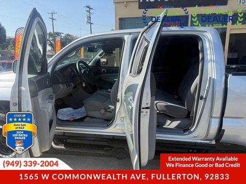 Used 2008 Toyota Tacoma PreRunner RWD image 9