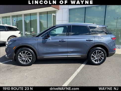 Certified 2022 Lincoln Corsair AWD w/ Equipment Group 101A image 2