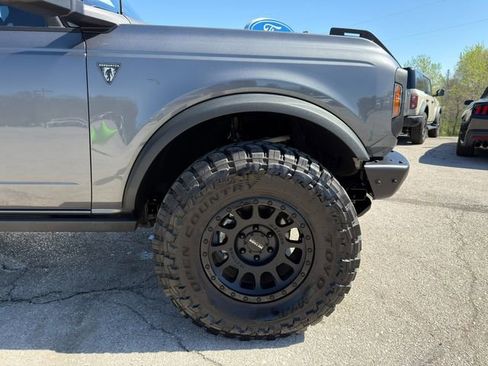 Used 2023 Ford Bronco 4-Door w/ Sasquatch Package image 9
