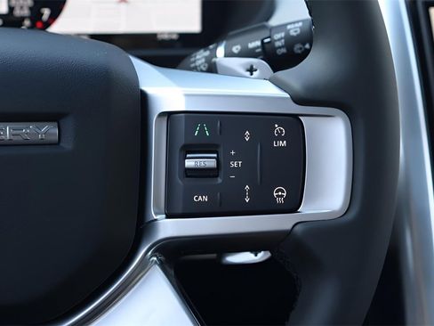 New 2026 Land Rover Discovery Limited Edition image 21