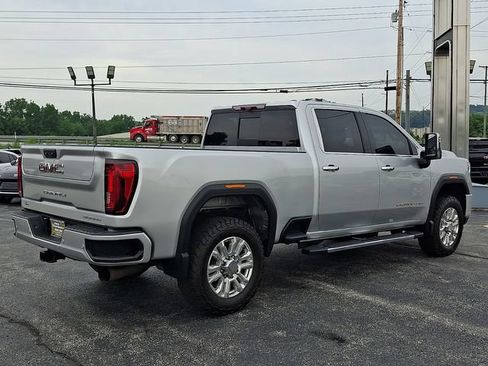 Used 2022 GMC Sierra 2500 Denali w/ Denali Ultimate Package AWD/4WD image 2