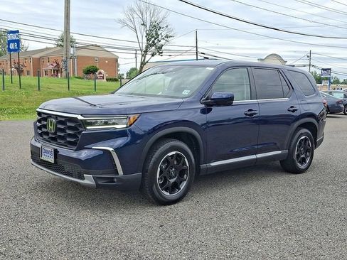 Certified 2025 Honda Pilot EX-L image 3