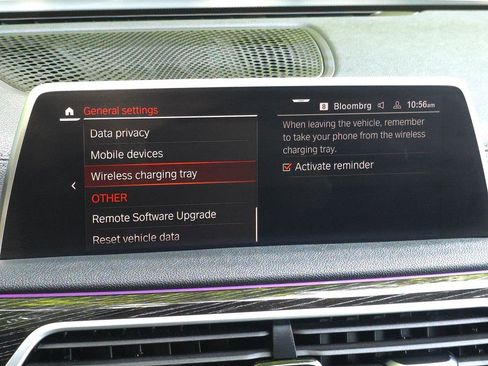 Used 2022 BMW 740i xDrive w/ M Sport Package image 37