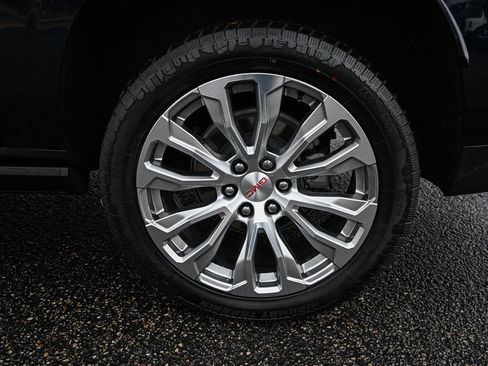 Used 2023 GMC Yukon XL Denali image 13