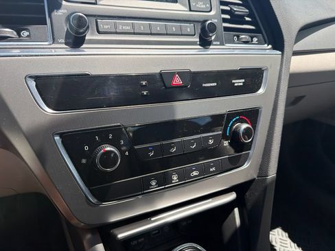 Used 2015 Hyundai Sonata SE FWD image 28